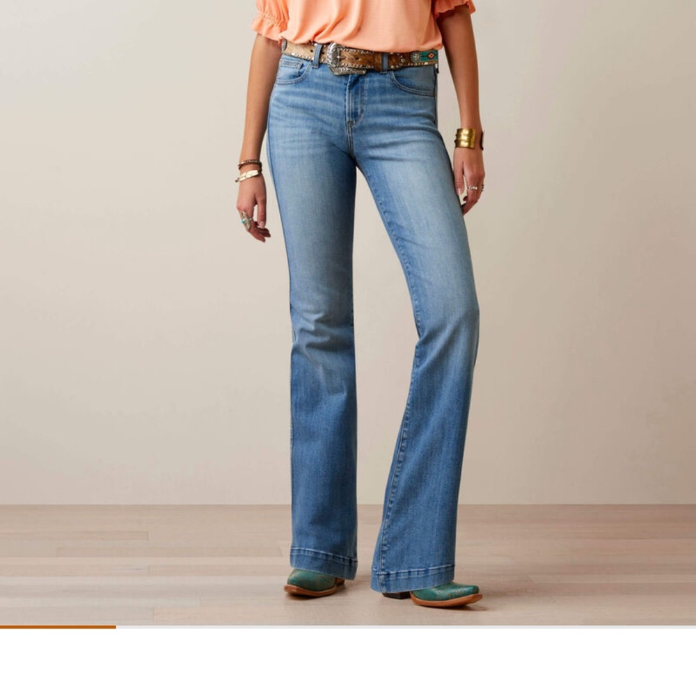 Ariat Light Wash High Rise Slim Trouser Denim Women’s